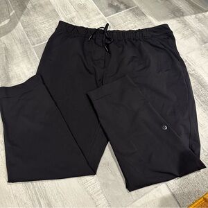 Lululemon NWOT Black Joggers